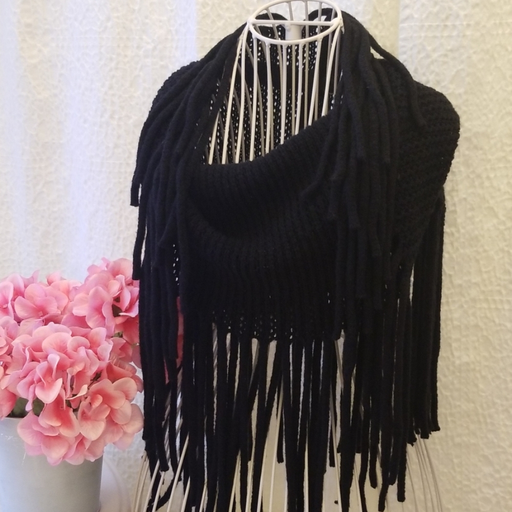 Black knitted tube scarf